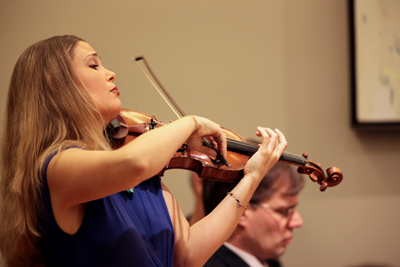 Leila Josefowicz performs in the opening concert of the 2011-12 Michael Palm Series - Photo by Steve J. Sherman