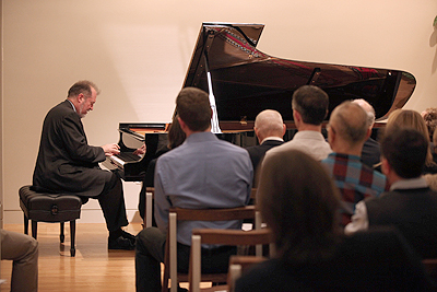 Garrick Ohlsson performs Photo by Steve J. Sherman